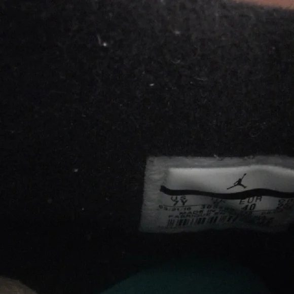 Jordan Kids White and Teal Sneakers - Picture 6 of 7